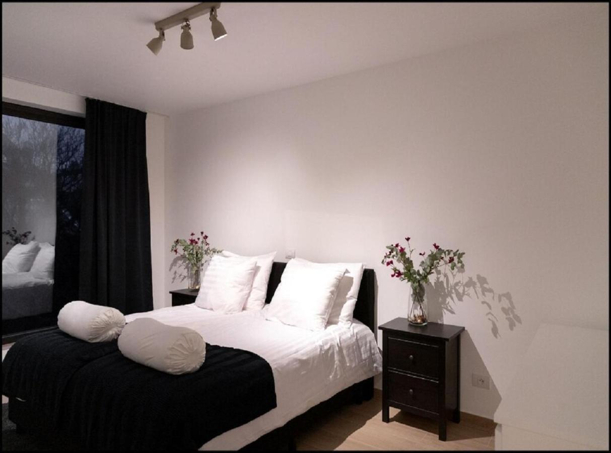 Oneluxstay Near Diamond District *
