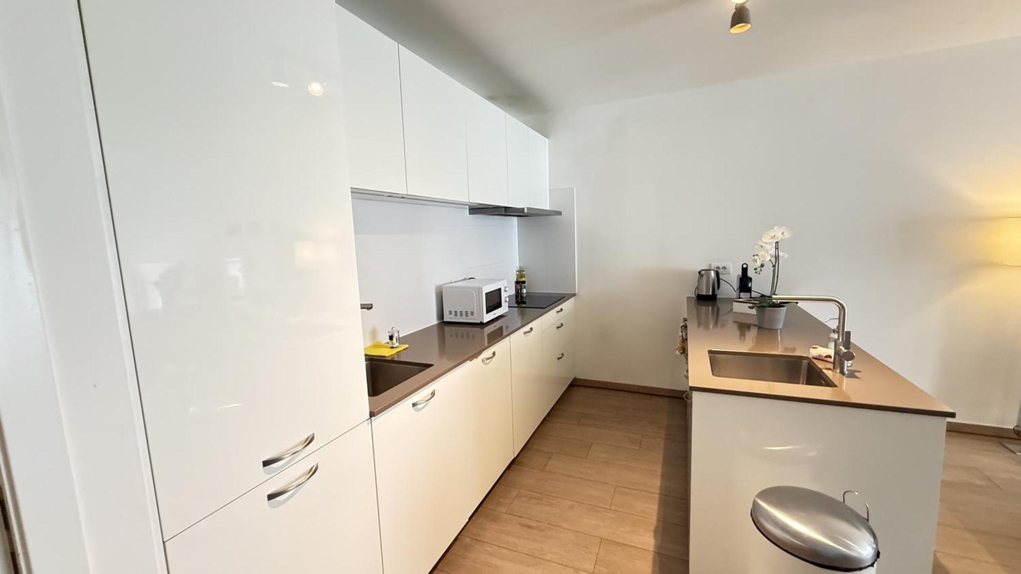 Oneluxstay Near Diamond District *