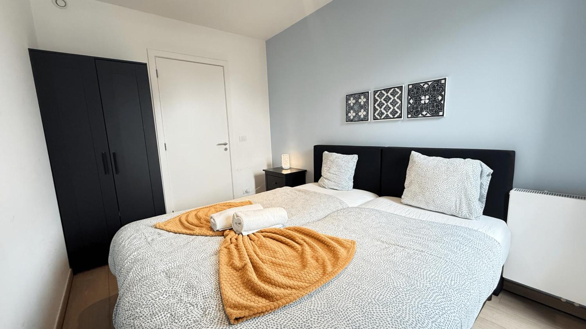 Oneluxstay Near Diamond District *