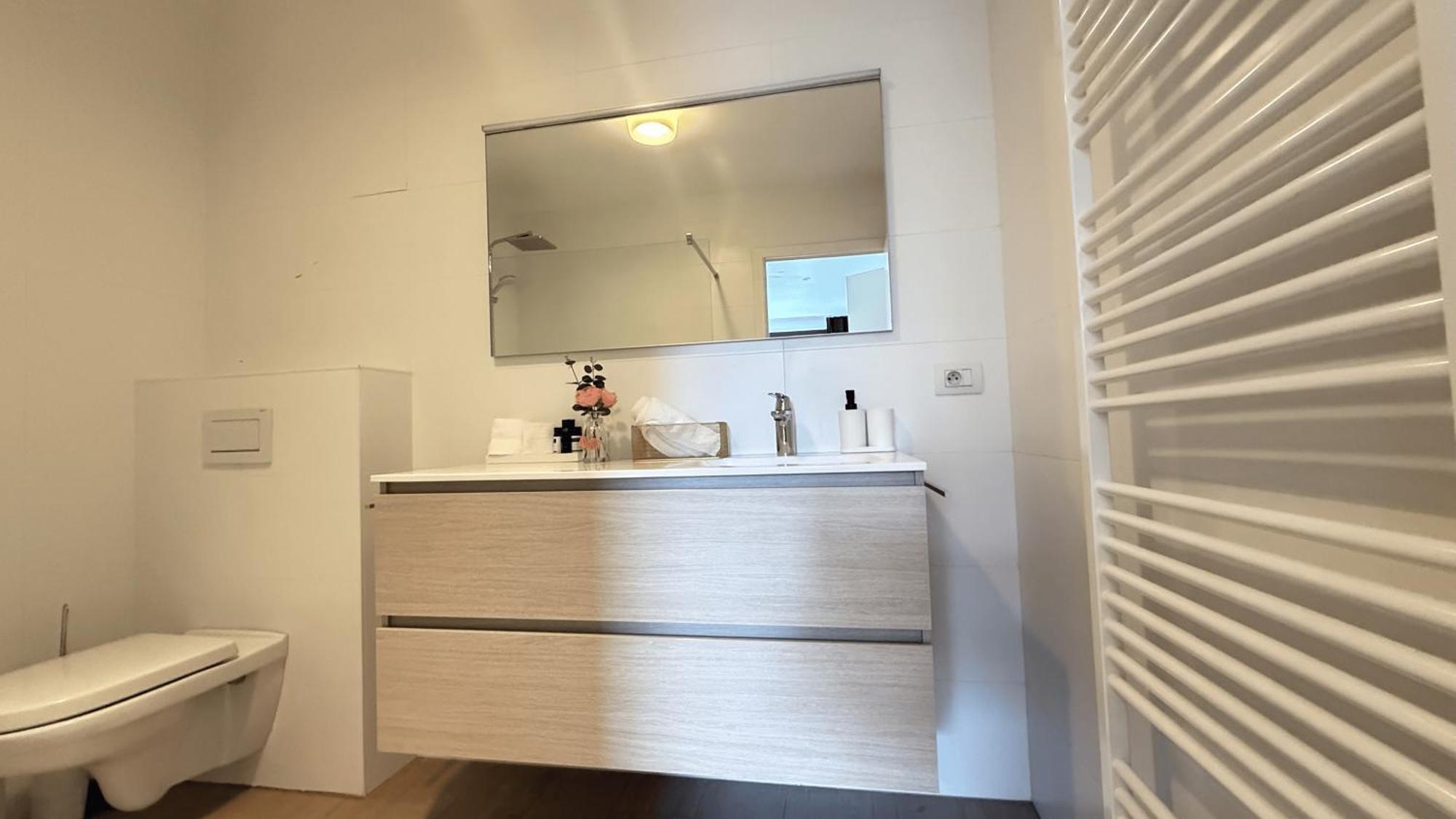 Oneluxstay Near Diamond District Hébergement de vacances *